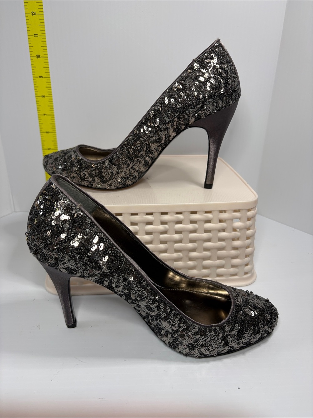 5” Nina Black Sequin High Heel Pumps. Box 25